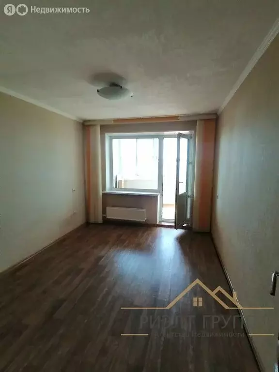 3-комнатная квартира: Казань, улица Голубятникова, 13 (65.8 м) - Фото 0