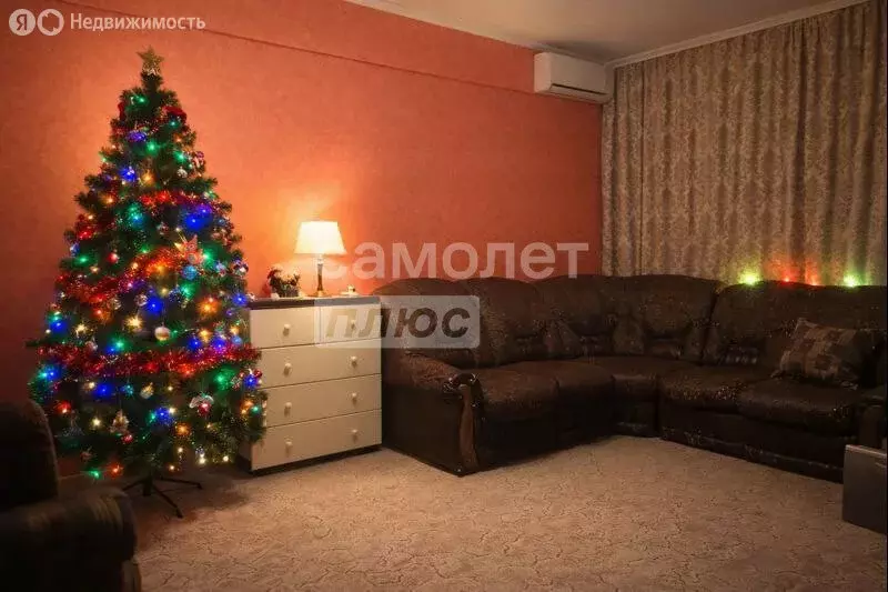 3-комнатная квартира: Новокубанск, улица Лермонтова, 74 (68.9 м) - Фото 1