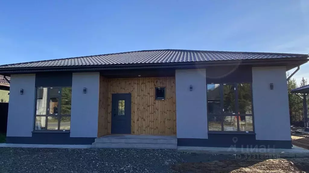 Коттедж в Свердловская область, Белоярский муниципальный округ, с. ... - Фото 1