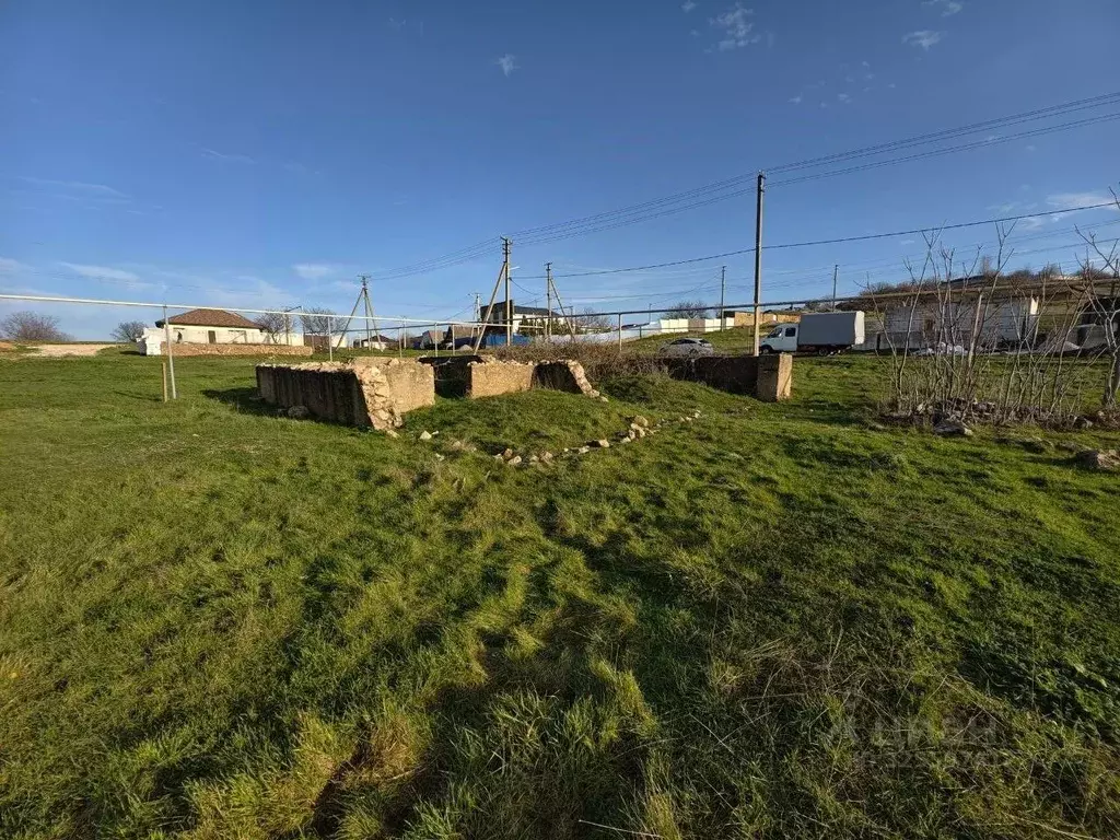 Участок в Севастополь с. Вишневое, ул. Мира, 26 (8.0 сот.) - Фото 1