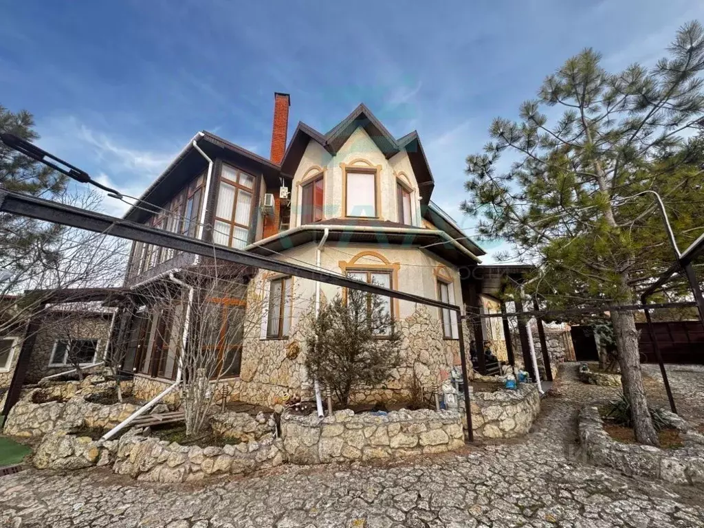 Дом в Крым, Черноморский район, Оленевское с/пос, с. Оленевка ул. ... - Фото 2