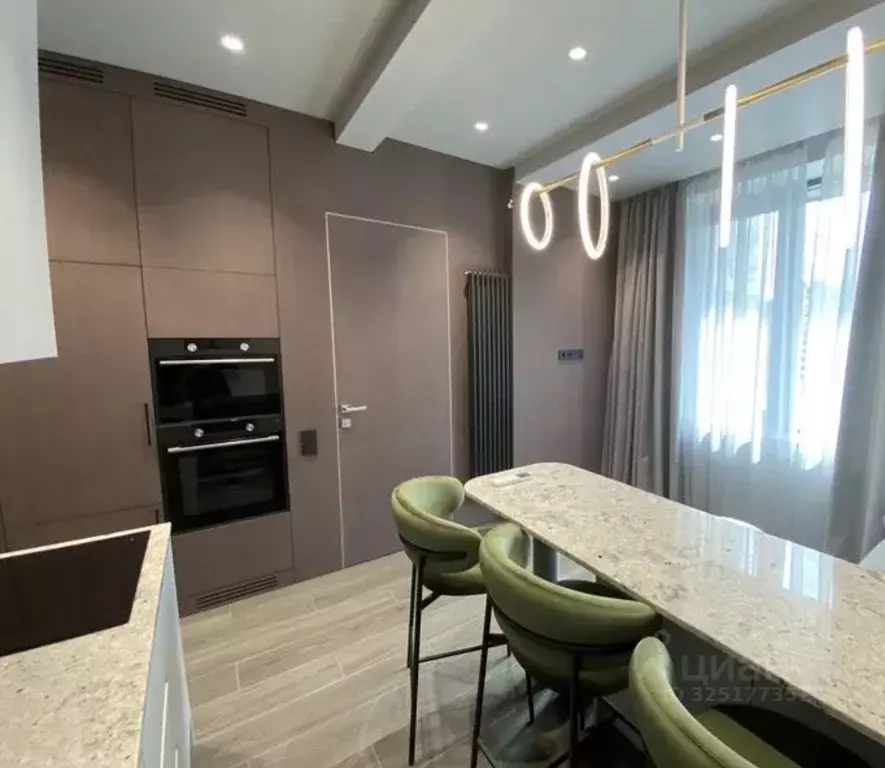 2-к кв. Свердловская область, Екатеринбург ул. Дорожная, 12 (56.0 м) - Фото 1