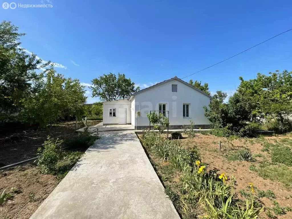 Дом в село Равнополье, улица Калинина (65 м) - Фото 1