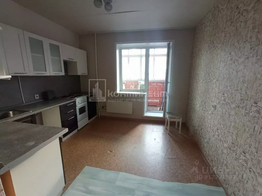 2-к кв. Владимирская область, Ковров ул. Строителей, 15 (67.5 м) - Фото 1