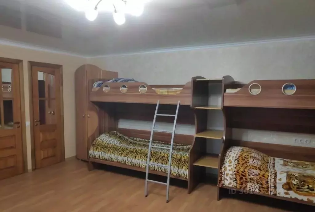 Дом в Краснодарский край, Новороссийск ул. Каданчика (300 м) - Фото 1