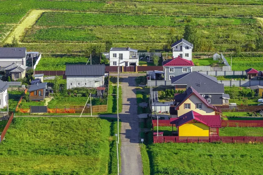 Участок в Ленинградская область, Тосненский район, Федоровское ... - Фото 1