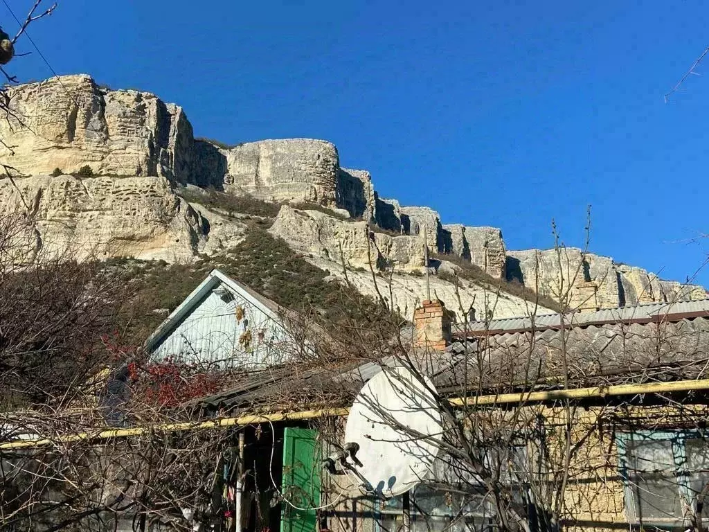 Дом в Крым, Бахчисарайский район, Куйбышевское с/пос, с. Малое Садовое ... - Фото 1