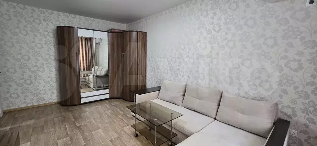 1-к. квартира, 40 м, 14/18 эт. - Фото 1