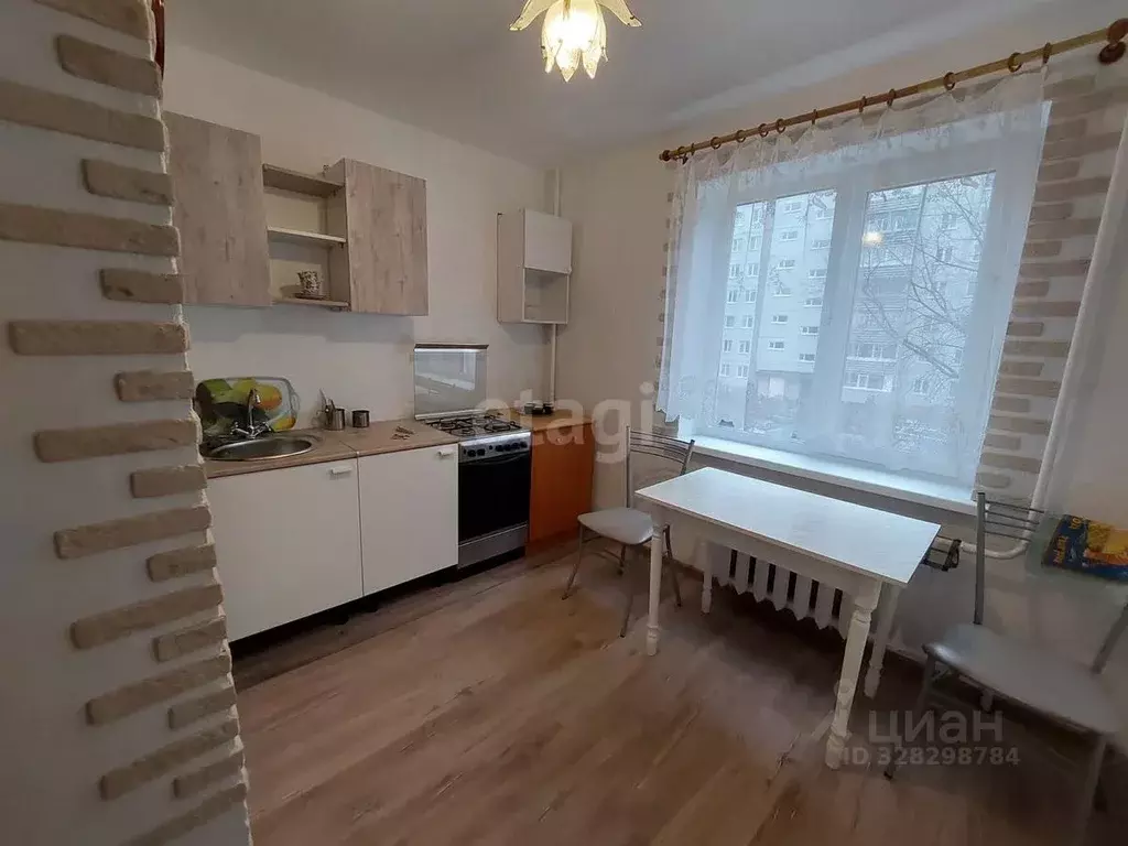 2-к кв. Вологодская область, Череповец Набережная ул., 53 (54.0 м) - Фото 1