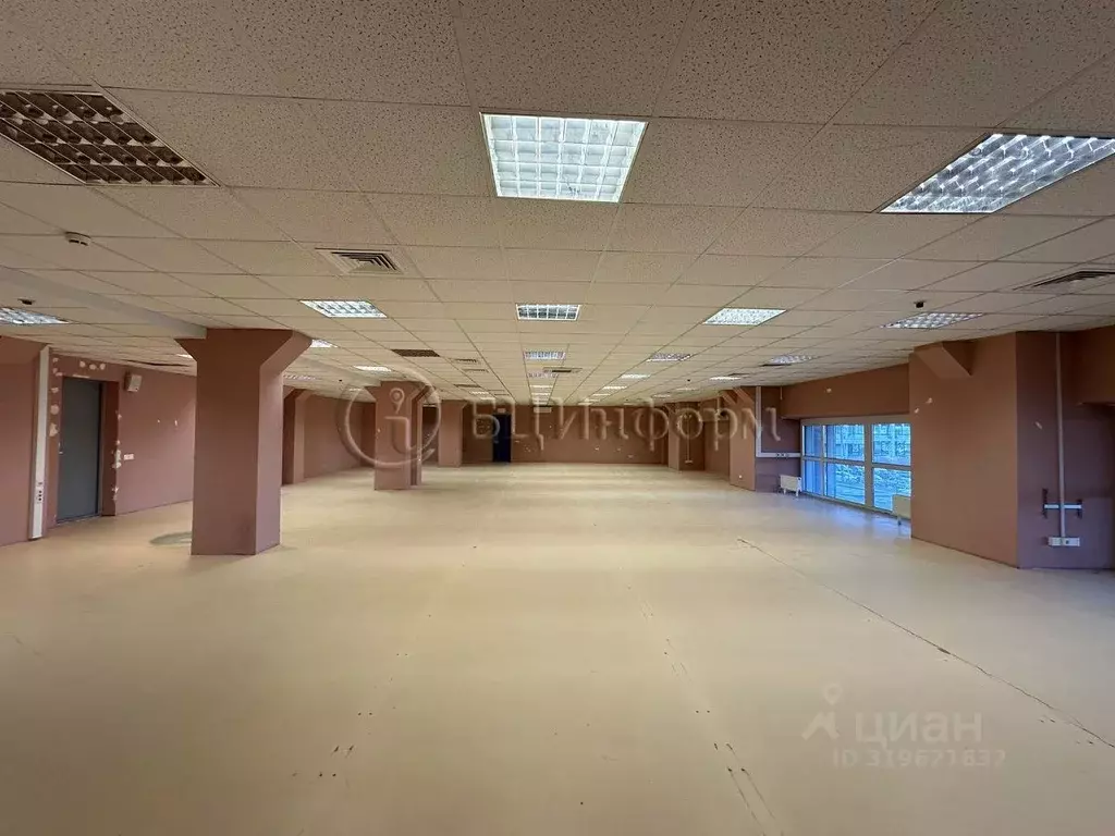 Помещение свободного назначения в Санкт-Петербург пл. Конституции, 1 ... - Фото 0