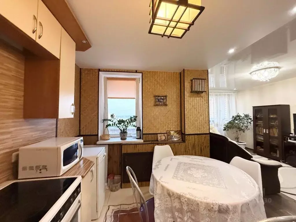 3-к кв. Кировская область, Киров ул. Ленина, 191 (65.6 м) - Фото 1