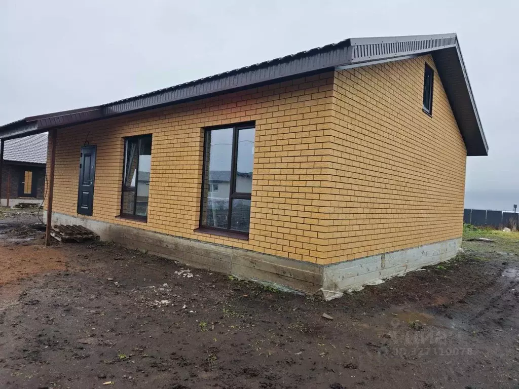 Дом в Башкортостан, Уфимский район, Дмитриевский сельсовет, д. ... - Фото 1