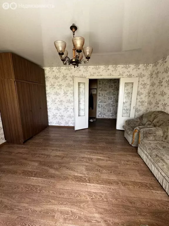 3-комнатная квартира: Нижнекамск, улица Мурадьяна, 30 (66 м) - Фото 1
