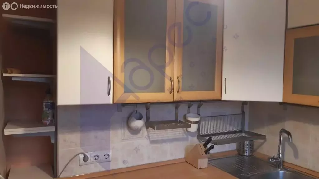 3-комнатная квартира: Нижний Новгород, Ошарская улица, 53 (54.1 м) - Фото 2