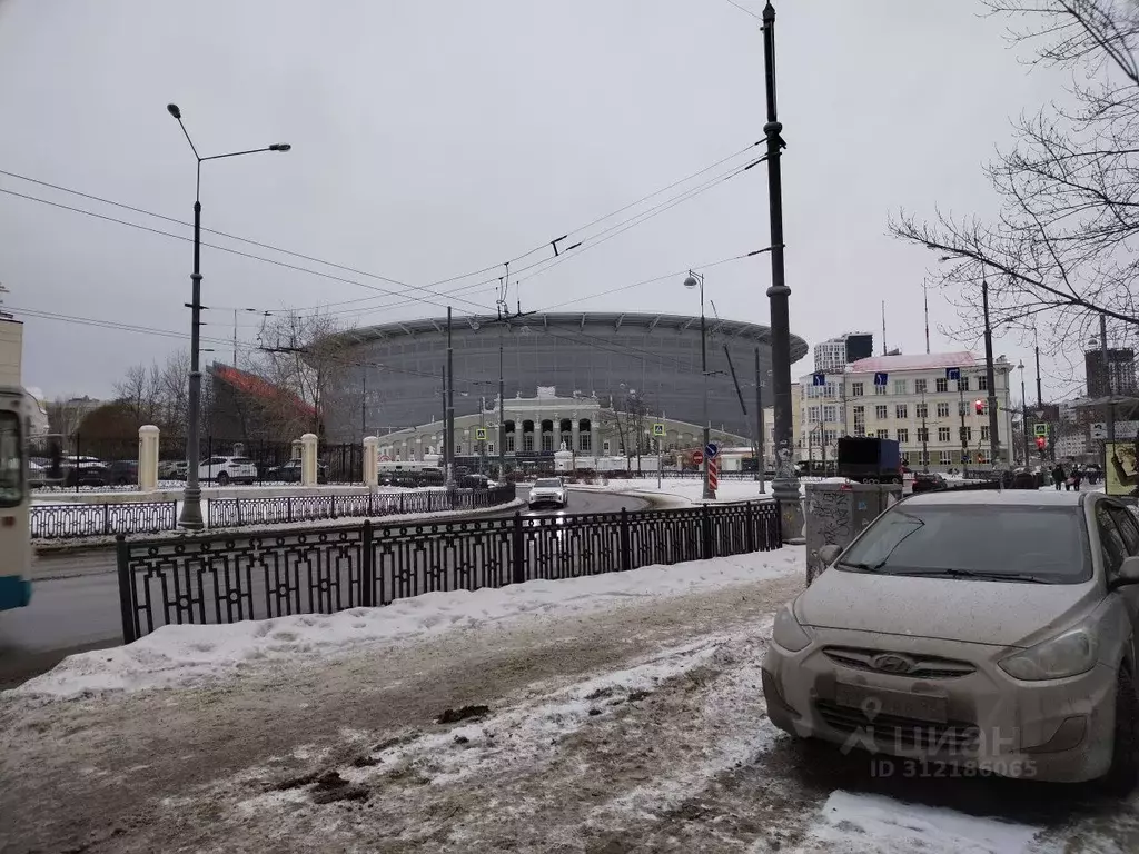 Помещение свободного назначения в Свердловская область, Екатеринбург ... - Фото 1