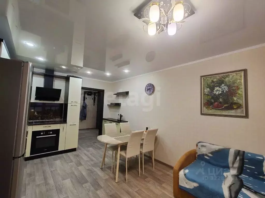 3-к кв. Татарстан, Набережные Челны ул. Аделя Кутуя, 18 (60.7 м) - Фото 1