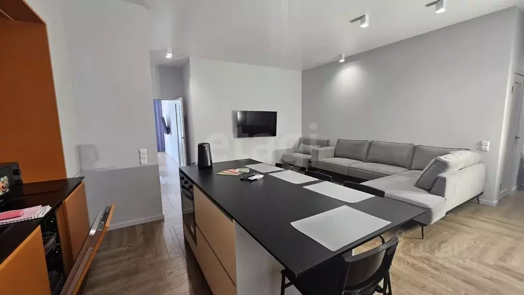 1-к кв. Калининградская область, Калининград Октябрьская ул., 12 (63.2 ... - Фото 1