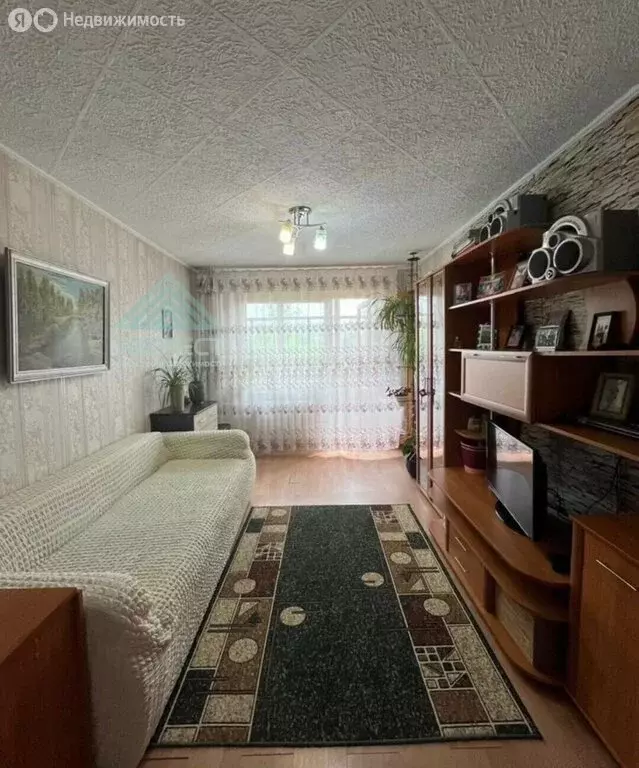 3-комнатная квартира: Абакан, проспект Дружбы Народов, 13 (61 м) - Фото 1