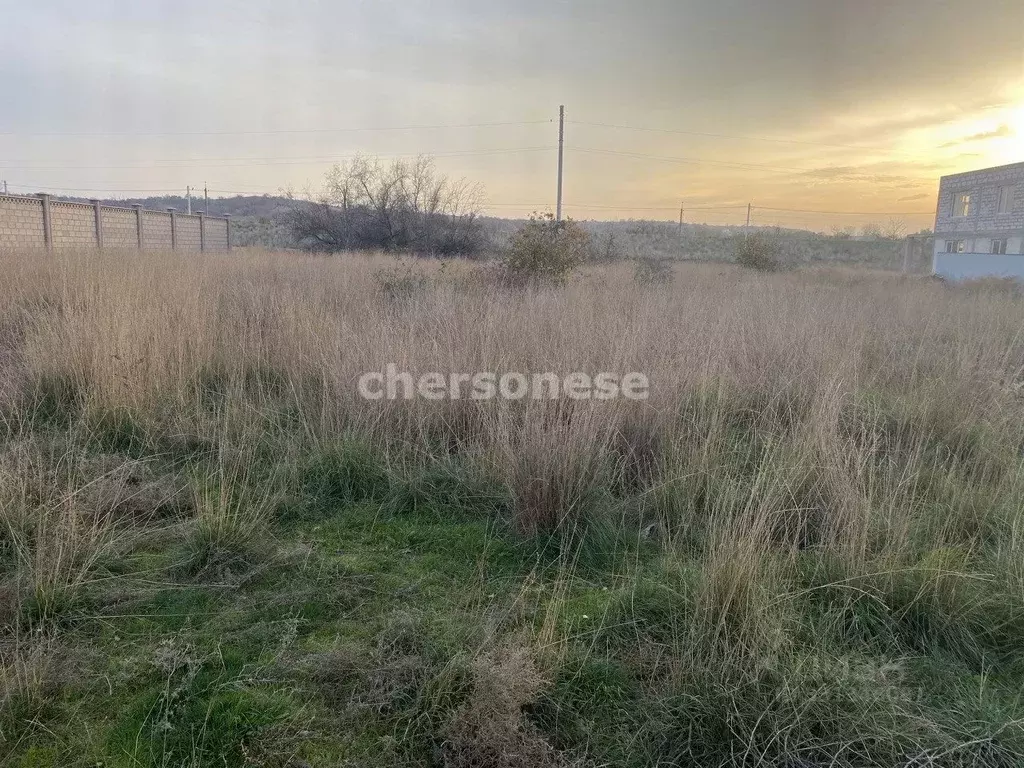 Участок в Севастополь с. Орловка, ул. Озерная (6.4 сот.) - Фото 1