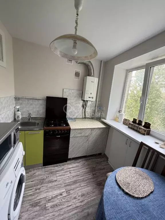 2-к кв. Волгоградская область, Волгоград ул. 35-й Гвардейской Дивизии, ... - Фото 2