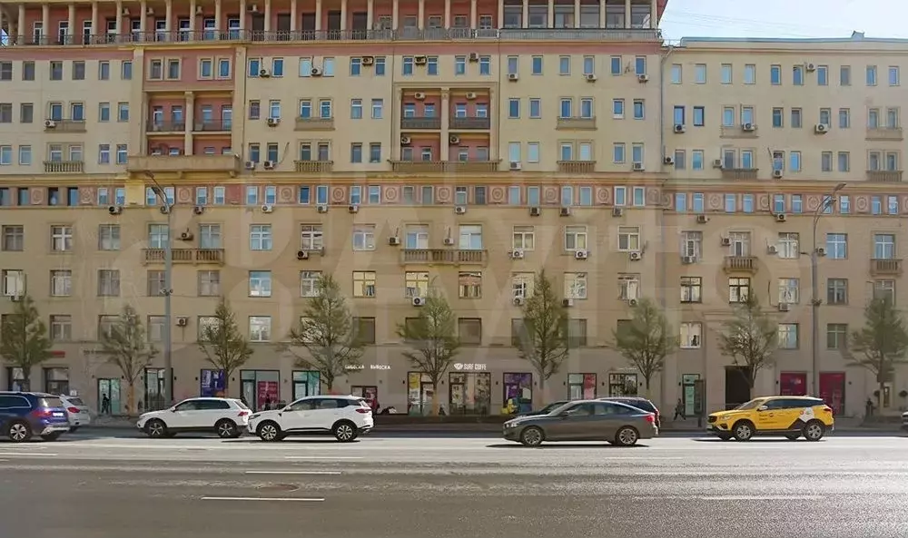 Продажа псн-торговой площади 49,9 м2, м. Курская в цао - Фото 1