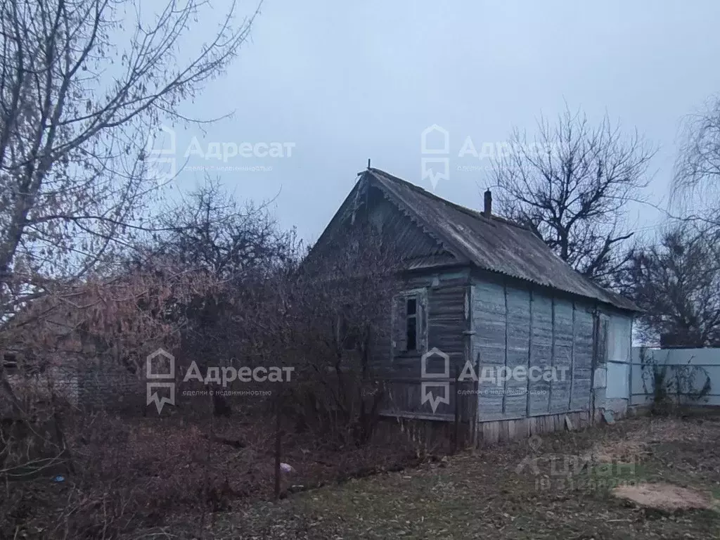 Дом в Волгоградская область, Среднеахтубинский район, Красное с/пос, ... - Фото 1