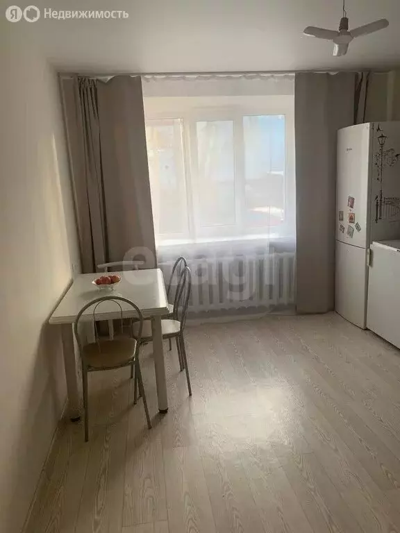 3-комнатная квартира: Тюмень, улица Белинского, 20 (88.4 м) - Фото 2