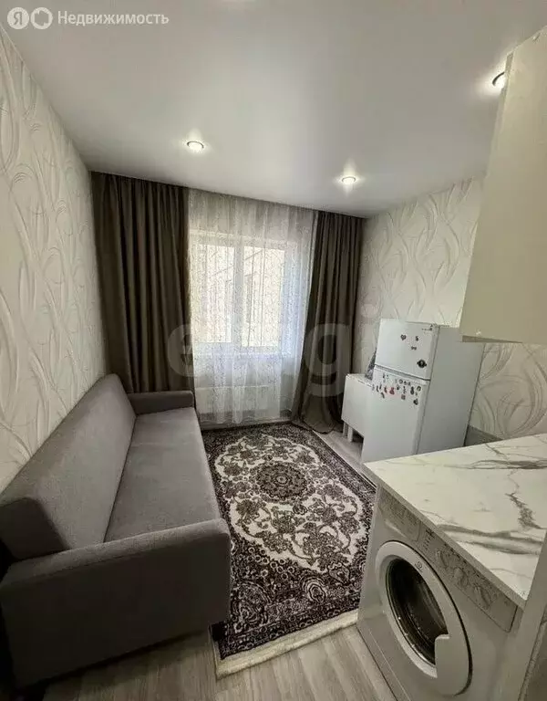 Квартира-студия: Красноярск, улица Железнодорожников, 9 (11.8 м) - Фото 2