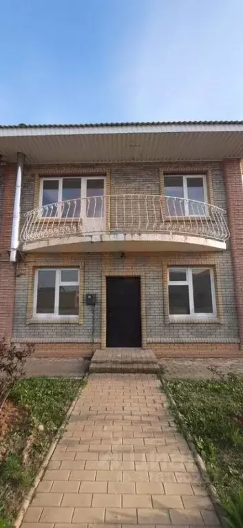 2-к кв. Крым, Сакский район, с. Орехово ул. Энтузиастов, 12 (66.0 м) - Фото 1