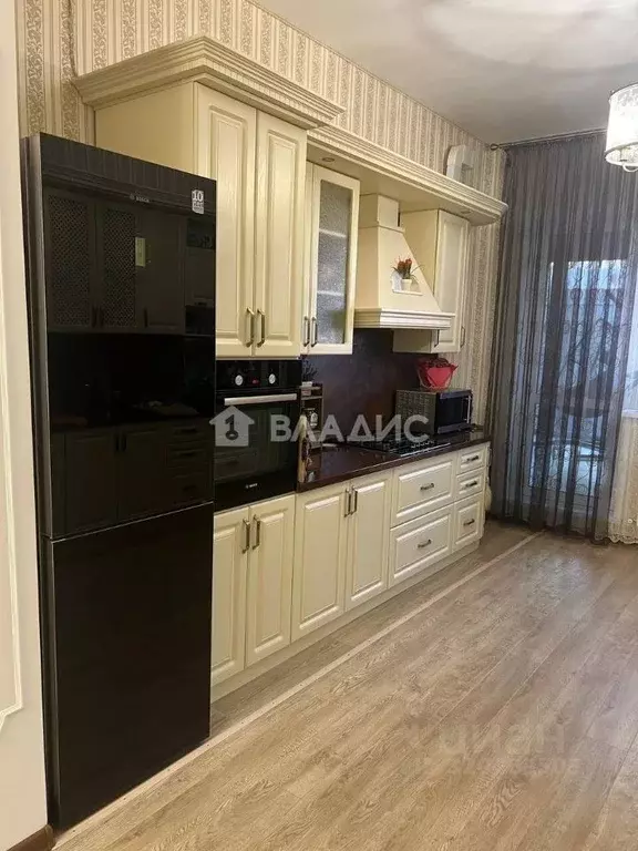 Дом в Белгородская область, Шебекино ул. Шишкина (220 м) - Фото 1