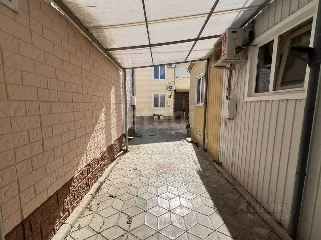 Дом в Краснодарский край, Темрюкский район, Голубицкое с/пос, ... - Фото 2