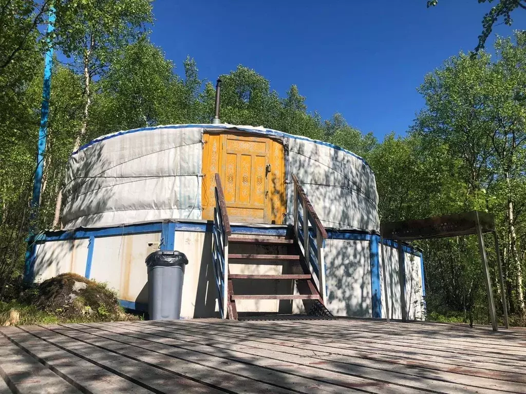Участок в Мурманская область, Кольский район, Молочный городское ... - Фото 0