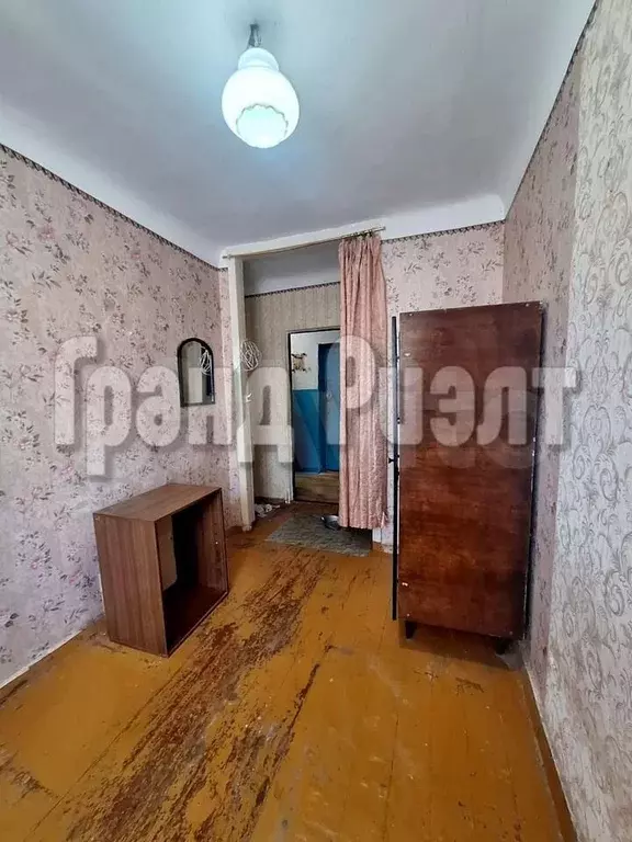 Комната 14 м в 1-к., 1/4 эт. - Фото 0