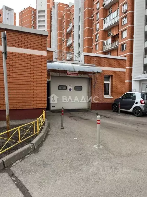 Гараж в Москва Большая Филевская ул., 16 (12 м) - Фото 0
