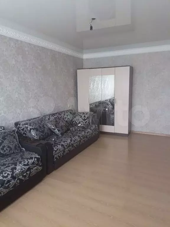 1-к. квартира, 35 м, 4/4 эт. - Фото 1