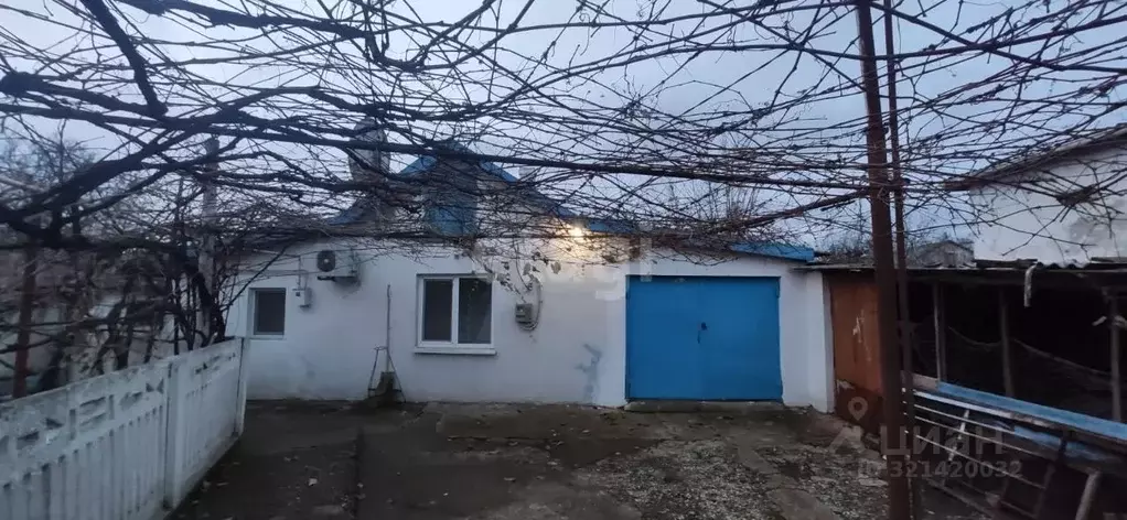 Дом в Крым, Красногвардейский район, Октябрьское пгт ул. Тельмана (56 ... - Фото 1