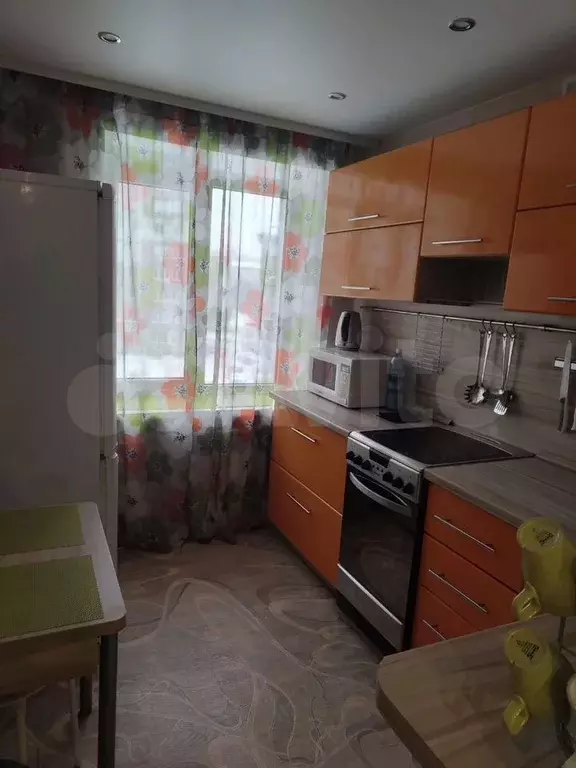 2-к. квартира, 42 м, 4/9 эт. - Фото 0