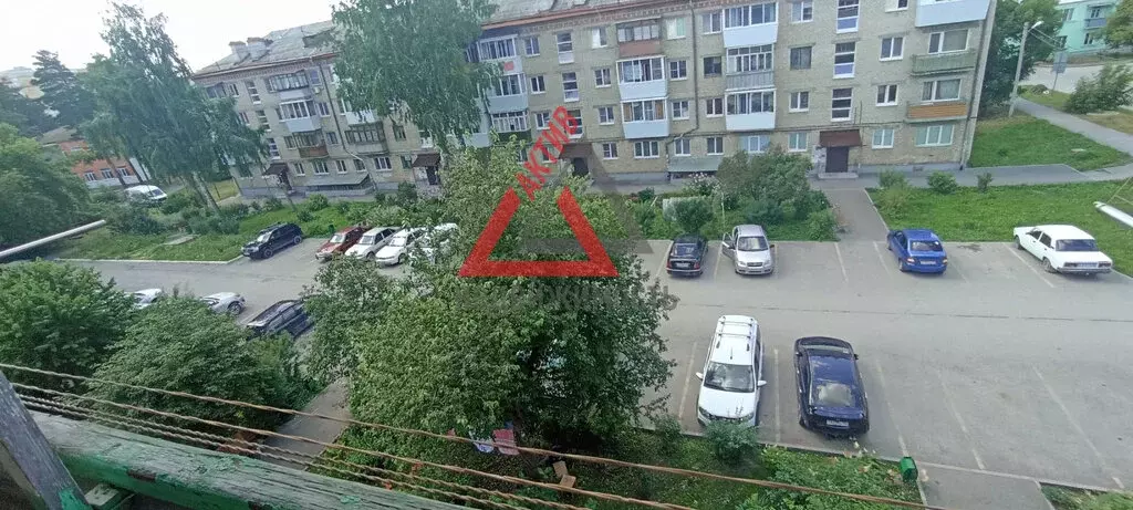 2-комнатная квартира: Каменск-Уральский, посёлок Трубный, улица Зои ... - Фото 1