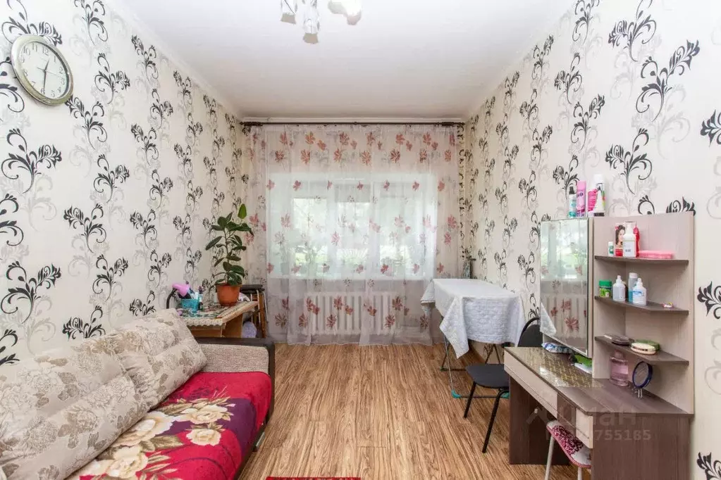2-к кв. Тюменская область, Тобольск ул. Семена Ремезова, 116 (43.3 м) - Фото 0