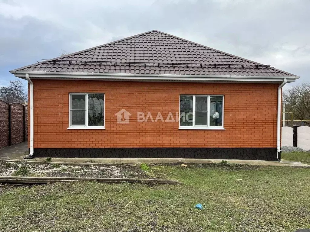 Дом в Белгородская область, Корочанский район, Мелиховское с/пос, с. ... - Фото 2