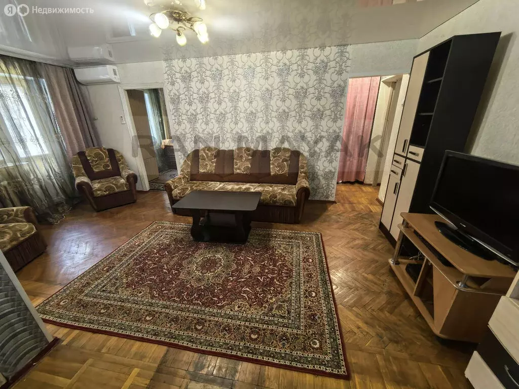 3-комнатная квартира: Майкоп, Краснооктябрьская улица, 53 (54.9 м) - Фото 1