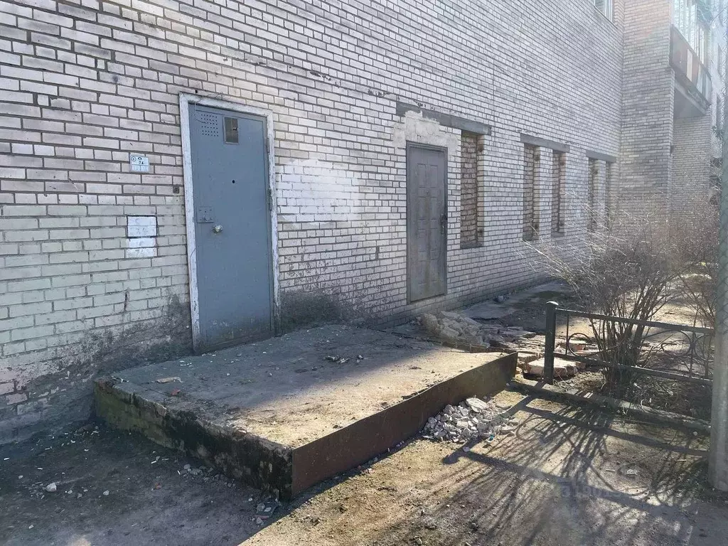 Помещение свободного назначения в Санкт-Петербург ул. Нахимова, 1 (75 ... - Фото 0