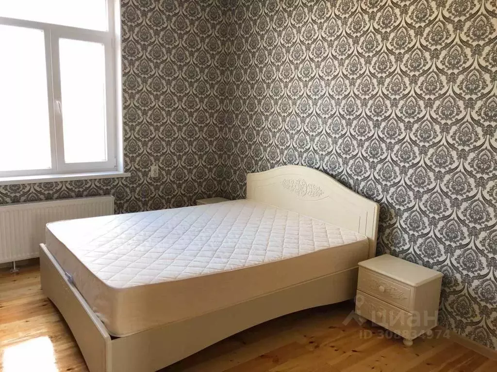 2-к кв. Крым, Симферополь ул. Хайри Эмир-Заде, 7 (42.0 м) - Фото 1