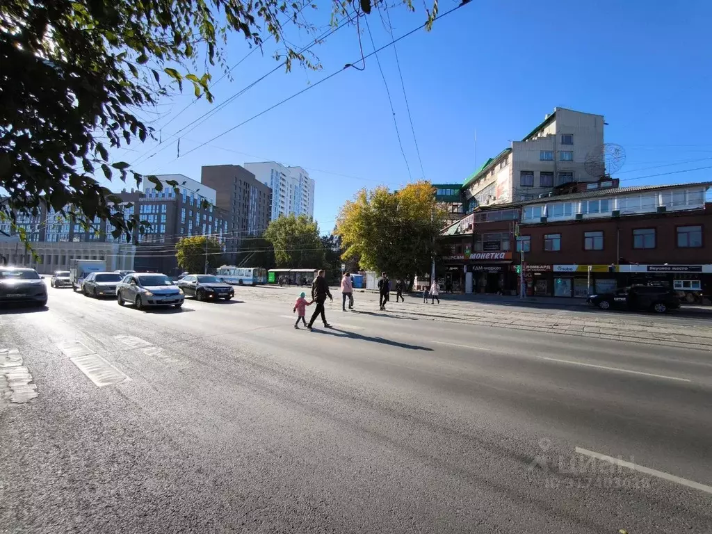 Помещение свободного назначения в Алтайский край, Барнаул просп. ... - Фото 0