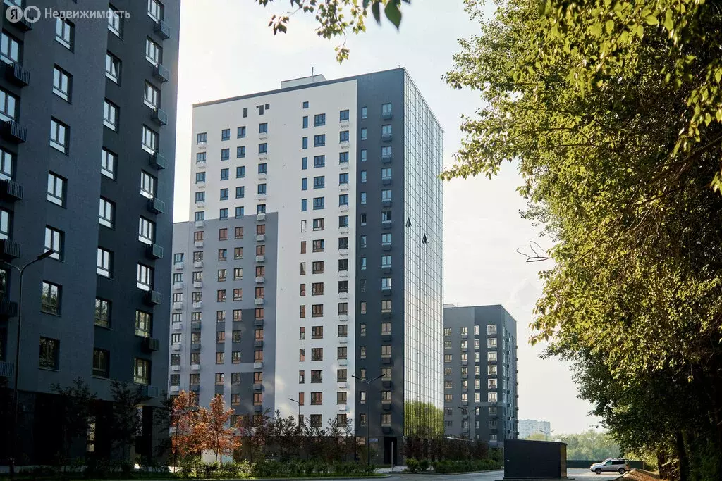 1-комнатная квартира: Тюмень, улица Республики, 204к15 (25 м) - Фото 0