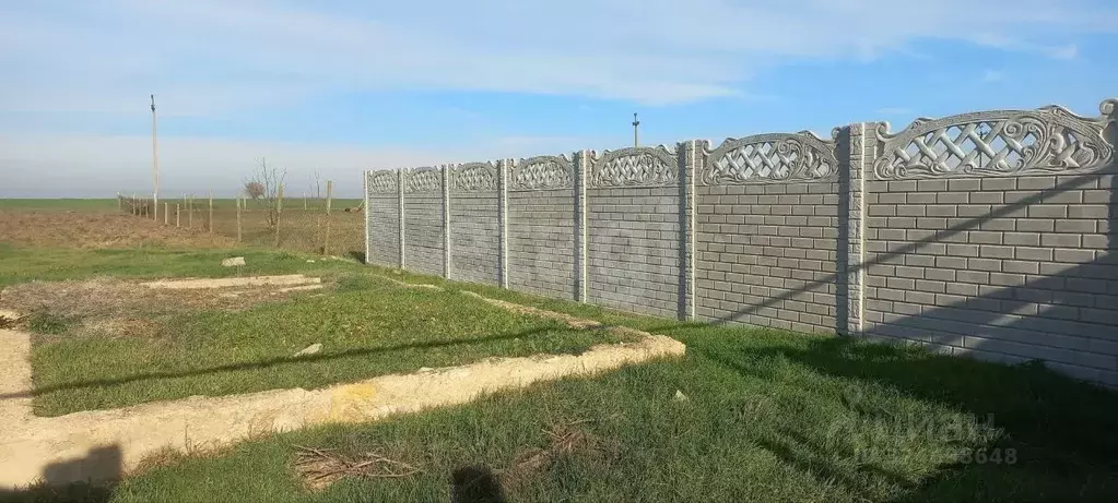 Участок в Крым, Советский пгт ул. Полевая (8.0 сот.) - Фото 1