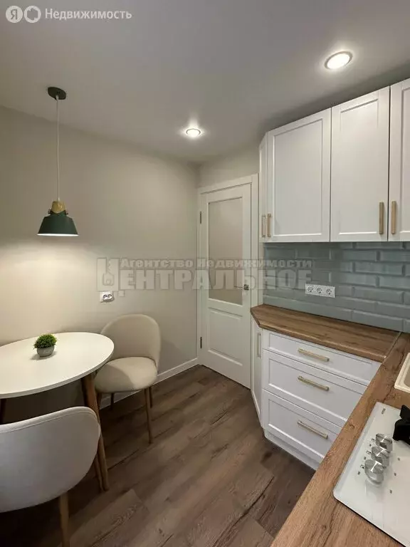 2-комнатная квартира: Смоленск, улица Нахимова, 3А (45 м) - Фото 1