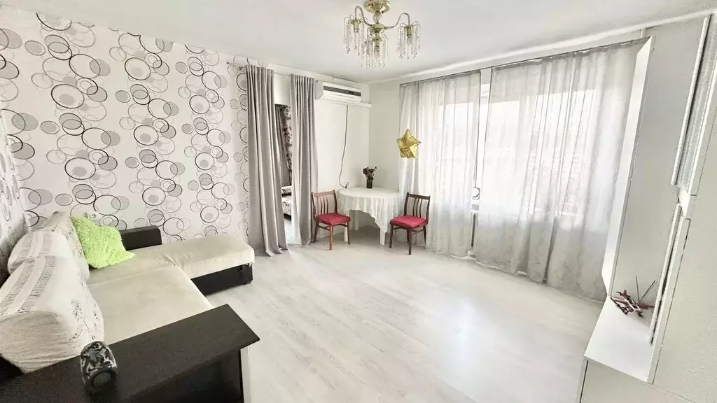 4-к кв. Краснодарский край, Новороссийск ул. Видова, 158А (65.0 м) - Фото 1