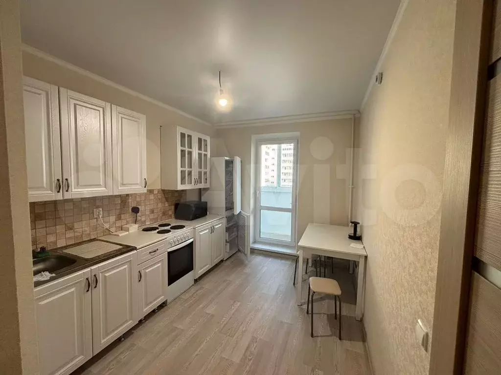 1-к. квартира, 35 м, 7/10 эт. - Фото 0