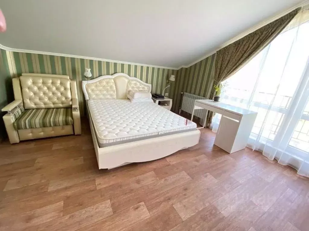 2-к кв. Краснодарский край, Геленджик Крымская ул., 19к9 (62.0 м) - Фото 1